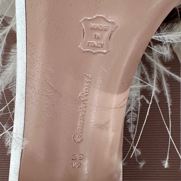 Gianvito Rossi Selah Off White Feather Embellished Satin Heels 39.5 US 8.5 - 9.5 - Picture 10 of 13